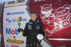 soini_voittajanposeerausJuuso